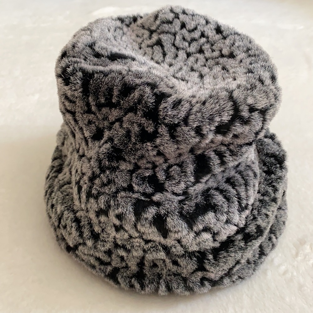 {VTG} Ben Berger | Faux Fur Leopard Print Bucket Hat 90s Y2K Gray/Black (OS) - Picture 11 of 14